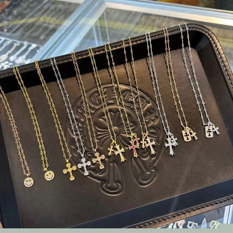 Ch**me He**ts necklaces